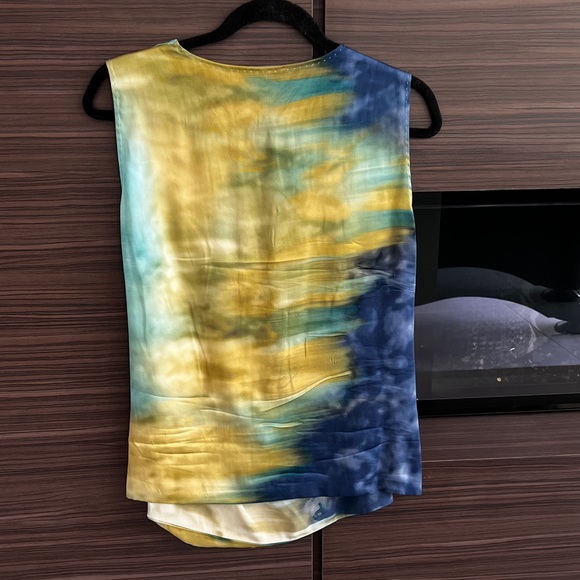 Elie Tahari Silk Top - Picture 2 of 4